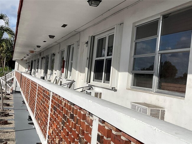 Photo - 22 SE 3rd Terrace Unit 18