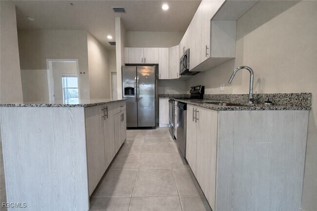 Photo - 3303 SW 8th Pl Unit 203