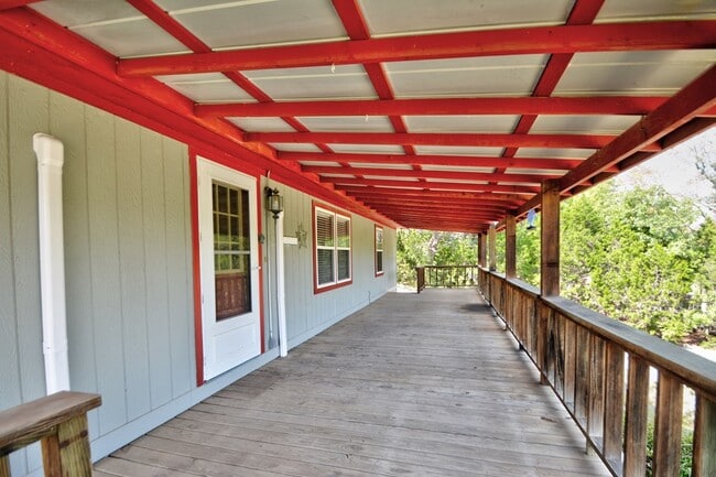 Photo - 3761 Junction Hwy