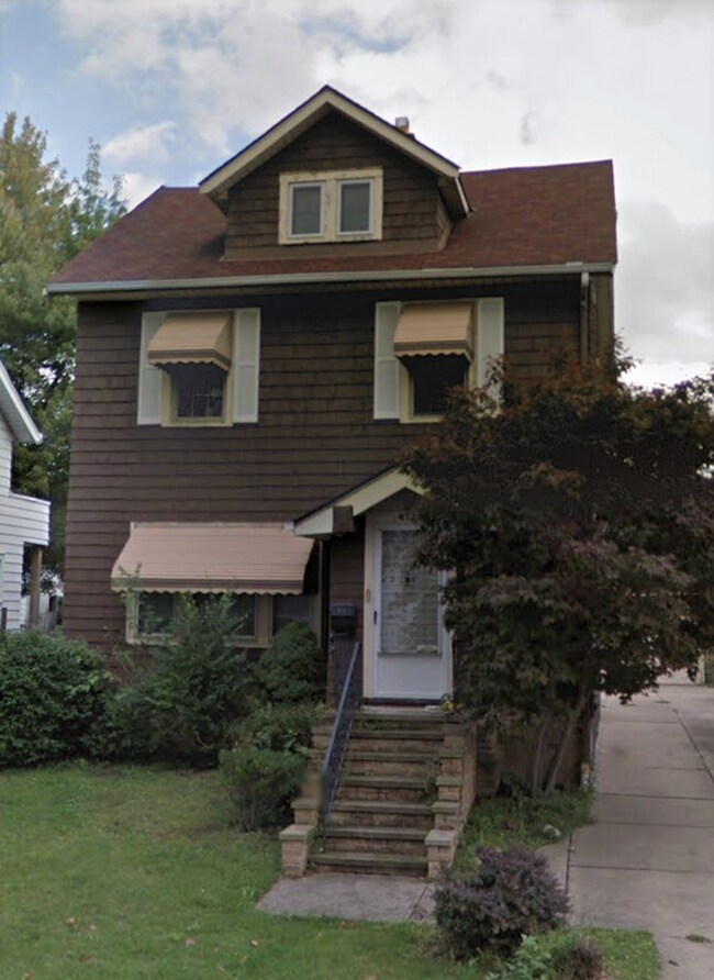 Garfield Heights 3-Bedroom Single-Family - Garfield Heights 3-Bedroom Single-Family House