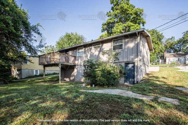 Photo - 4809 Farley Ave