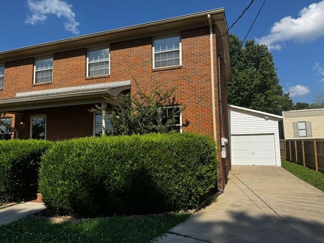 Photo - Townhome with attached garage near Tech Corridor and Research Park