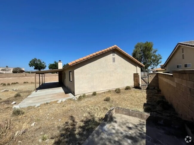 Building Photo - 3590 N Amberwood Ave Rental