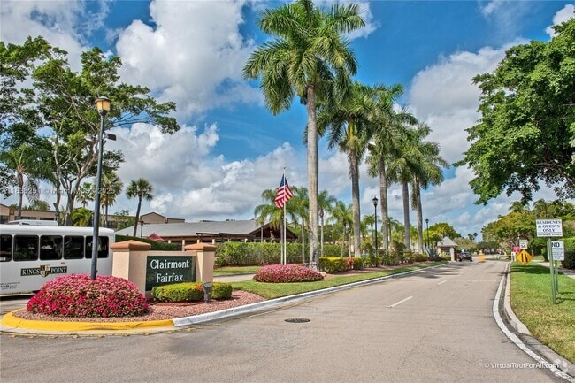 Building Photo - 10959 W Clairmont Cir Unit 211 Rental