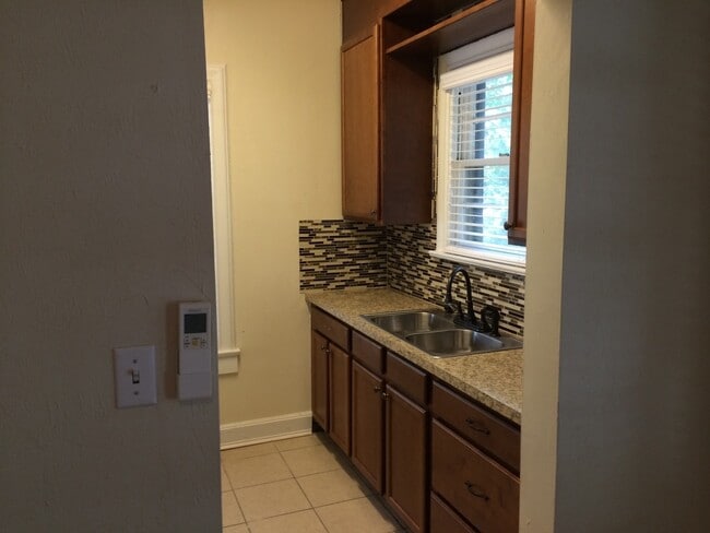 Photo - Margaret's Manor 919-A Unidad 919-A SW 5th Ave