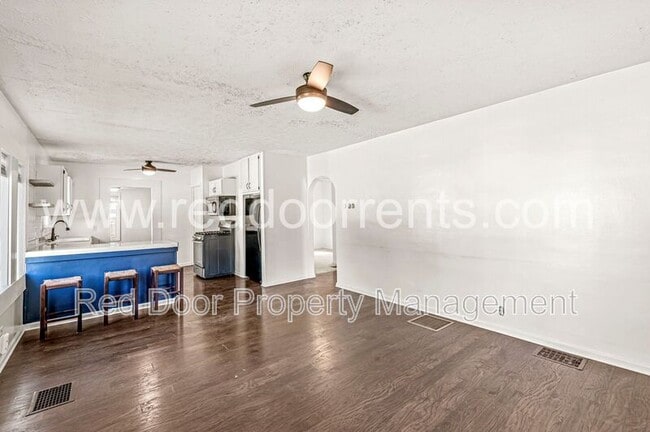 Photo - 1602 E 46th St