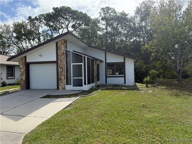 Photo - 100 Chinaberry Cir