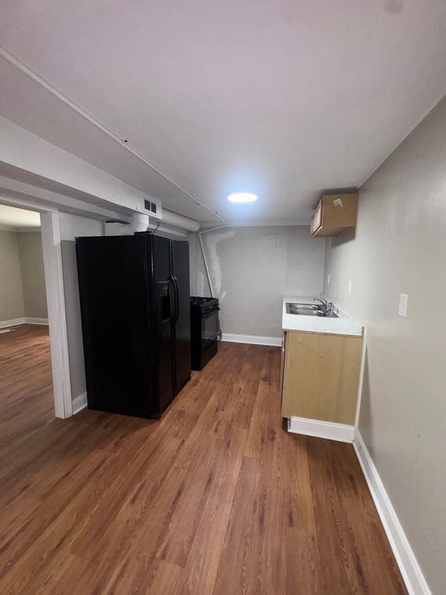 Photo - 308 W 5th St Unit 1