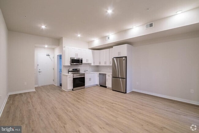 Building Photo - 1330 S Patton St Unit 410 Rental