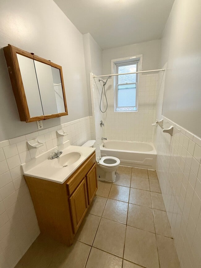 Photo - Glenwood Arms