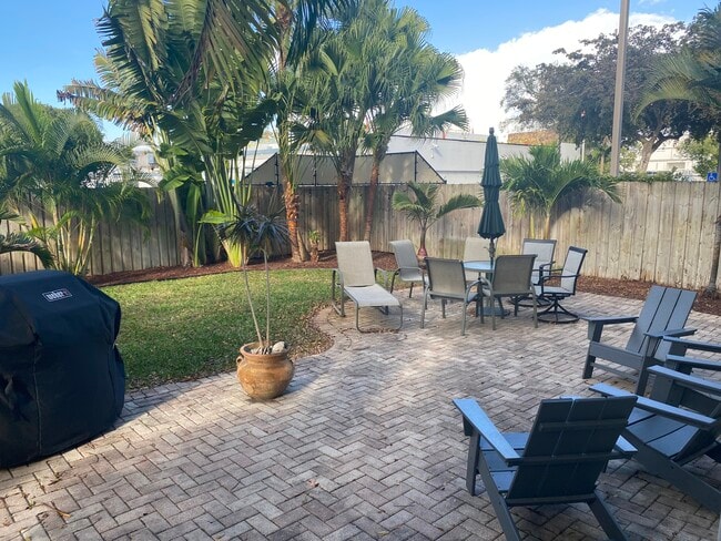 Photo - 309 NE 16th St Unit # 4