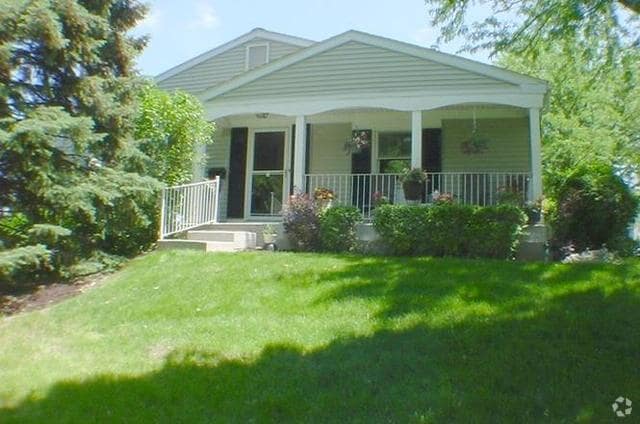 Building Photo - 2034 Oxford Ct Rental