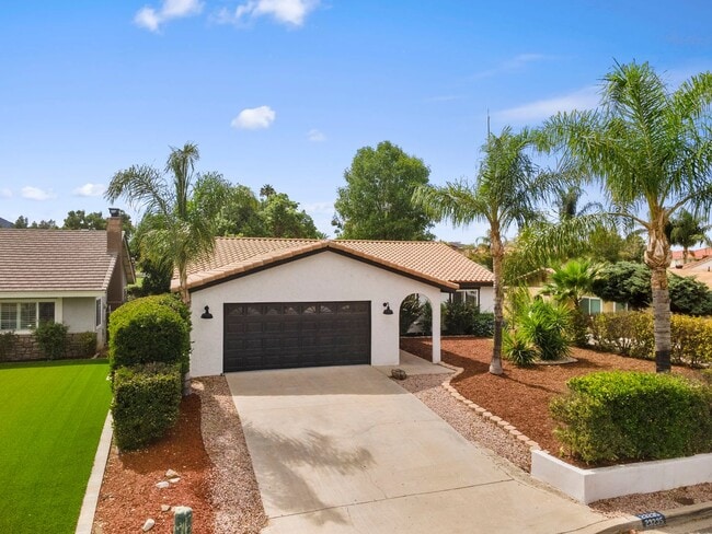 Photo - CANYON LAKE 3 BED 2 BATH ON GOLF COURSE