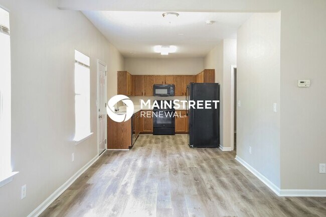 Photo - 3 Bedroom Pet-Friendly Home in Charlotte, NC with Main Street Renewal