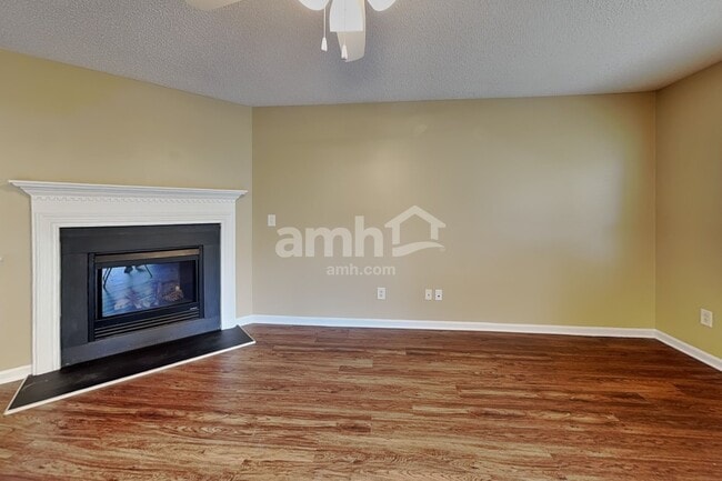 Photo - 338 Averasboro Dr
