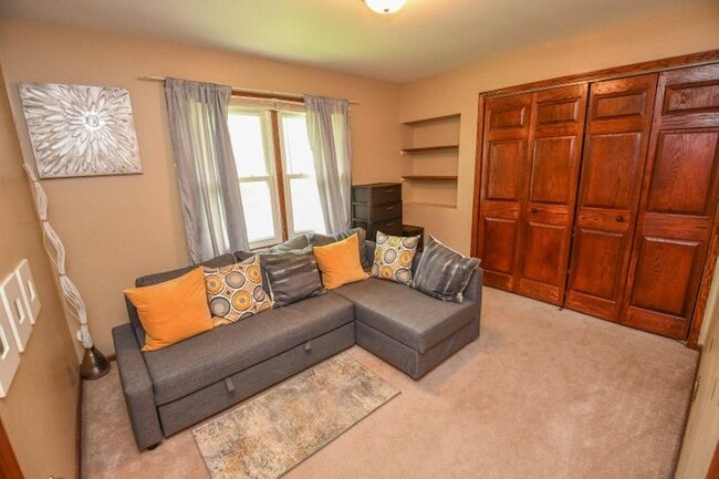 Photo - 17685 W Burleigh Rd