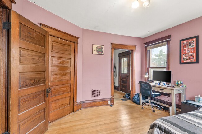 Photo - 1203 Vilas Ave Unit 2