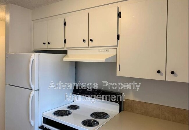 Photo - 2662 NW Tyler Ave