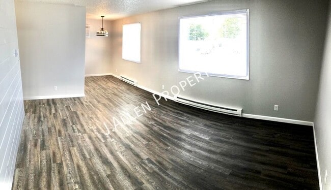 Photo - 1900 Parker Cir Unidad D