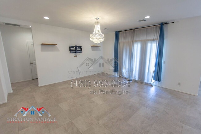 1146 W Descanso Canyon Dr
