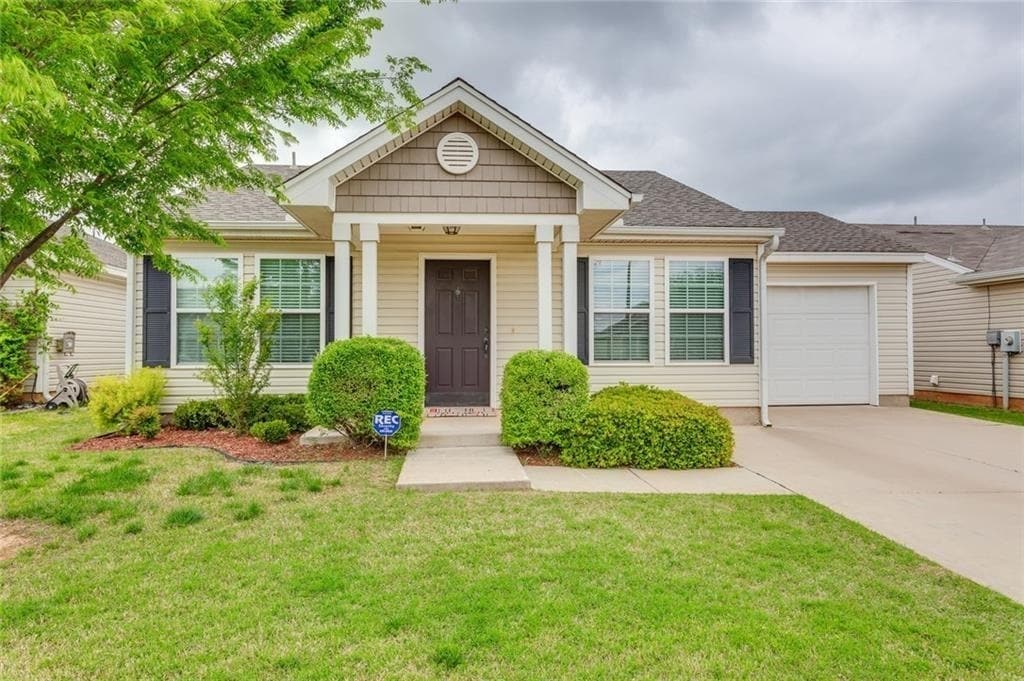 Photo - 1813 NW 143rd St (Edmond, OK)