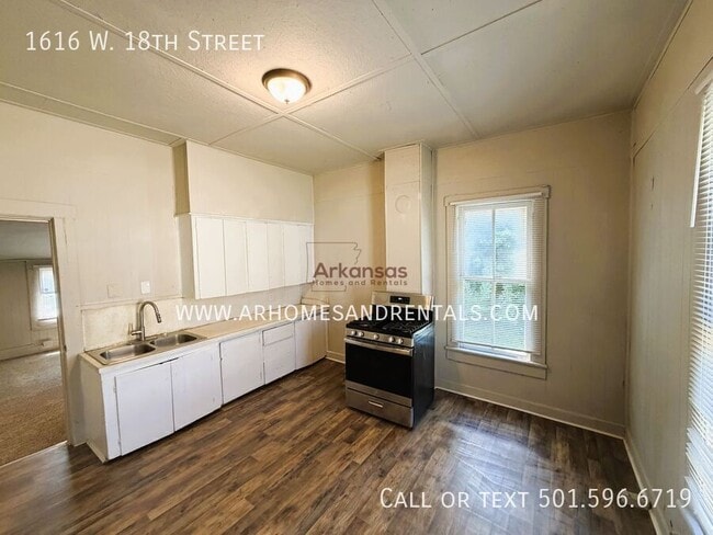 Photo - 1616 W 18th St