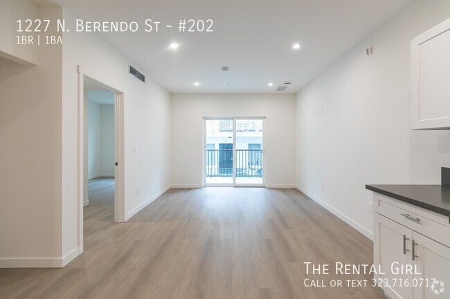 Building Photo - 1227 N Berendo St Unit #202 Rental