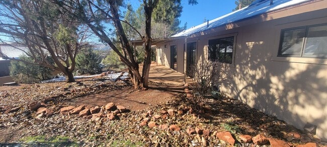 Building Photo - Unfurnished, 1-year long-term rental