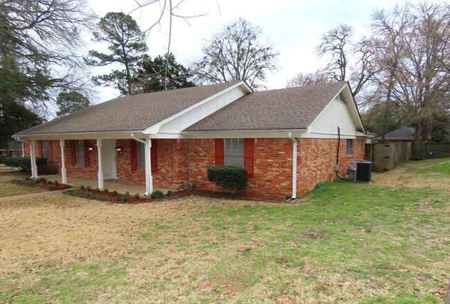 Photo - South Tyler! Beautiful 4 Bedroom, 3 Bath H...