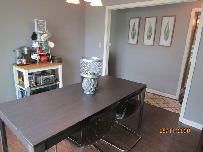 Photo - 802 Greenview Cir