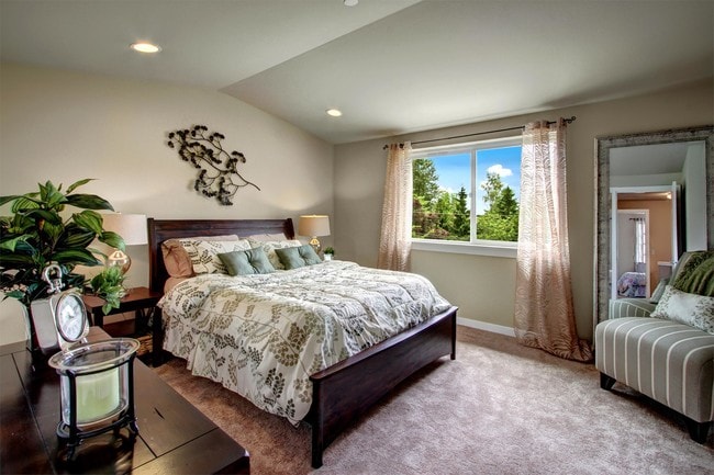 Photo - 20005 Poplar Way