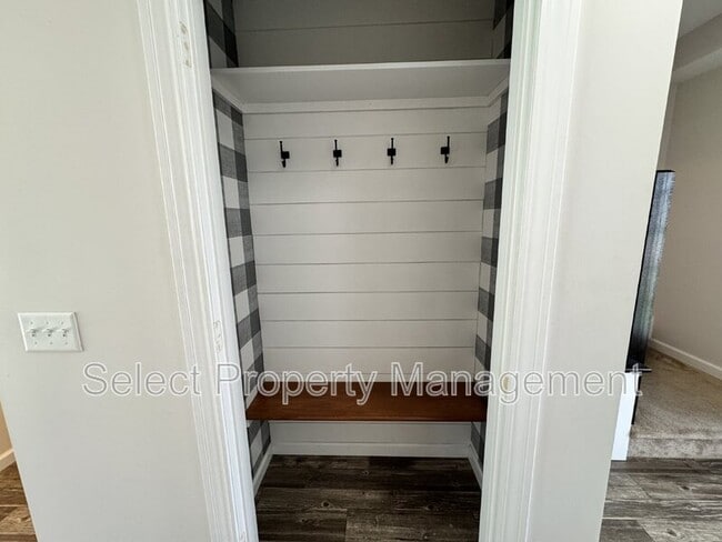 Photo - 2239 Rittenhouse Pl