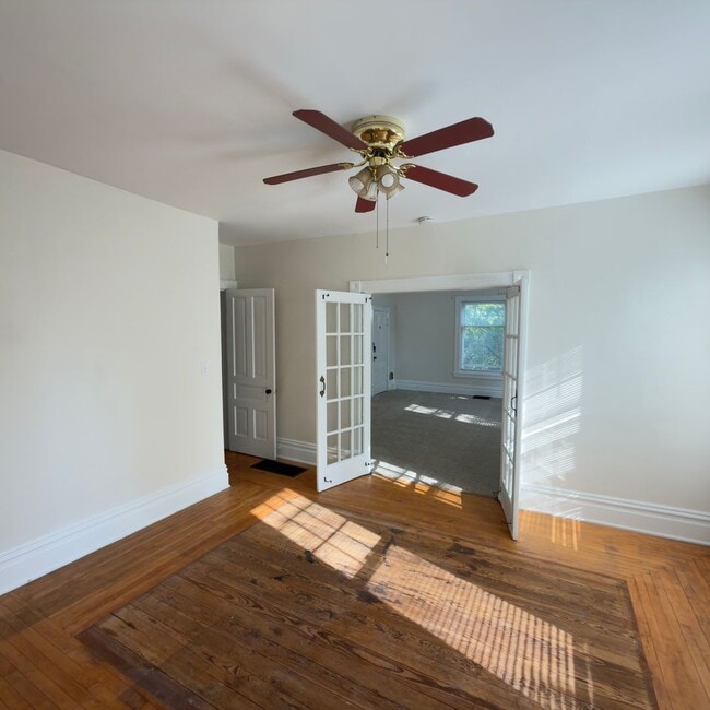 Photo - 650 Hawthorne St NE Unit 650 Hawthorne St NE - 2