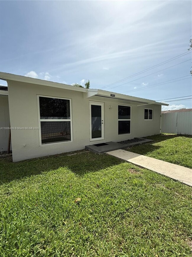 Photo - 19433 SW 103rd Ct Apartment Unit 19433