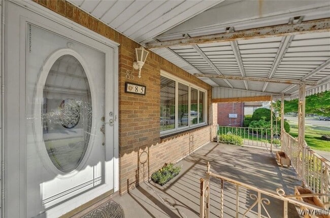 Photo - 85 Warsaw St