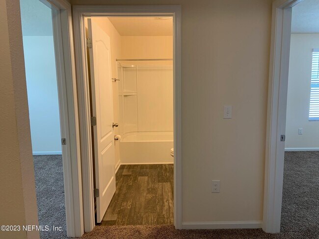 Photo - 1763 Eagle View Way