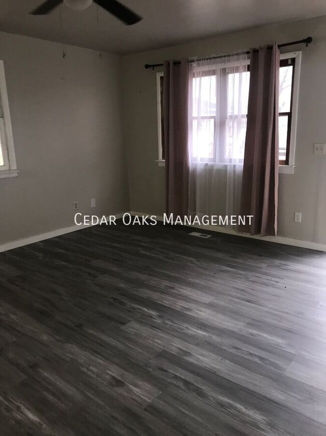 Photo - 321 S Neal St Unit 2