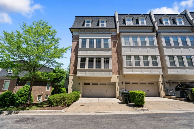 Photo - 500 Overlook Park Dr