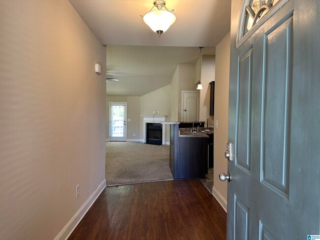 Photo - 480 River Crest Dr N