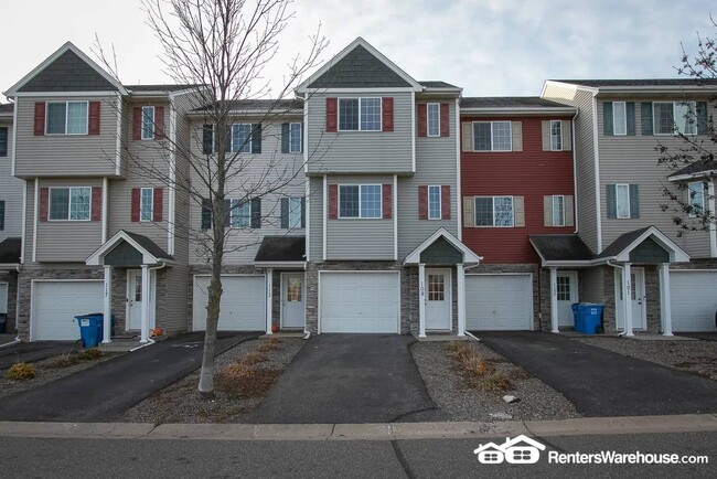 Building Photo - 109 19th Ave SE Rental