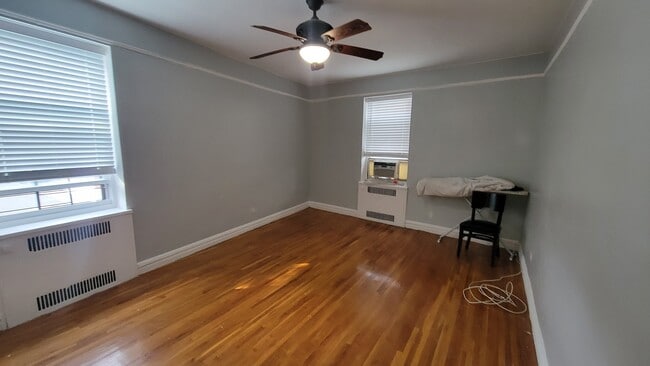 Master Bedroom - 61-41 Saunders St Unit B25