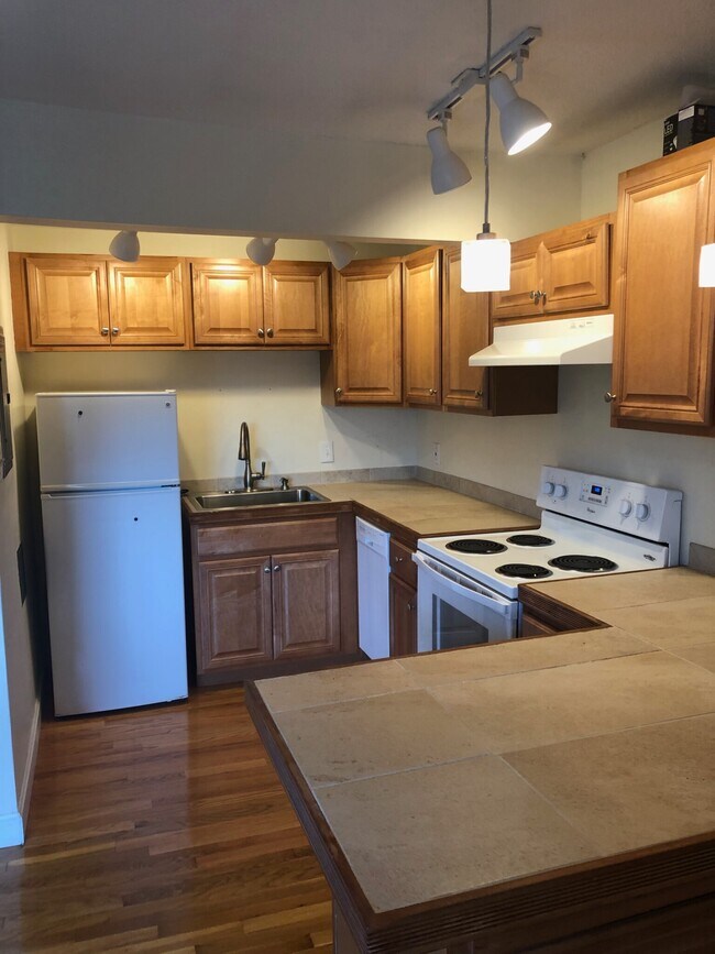 Photo - 83 Trowbridge St Unit 72