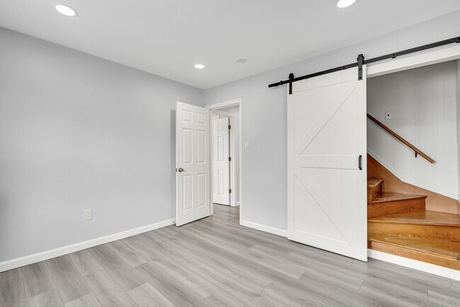 Photo - 101 Bowen Ave