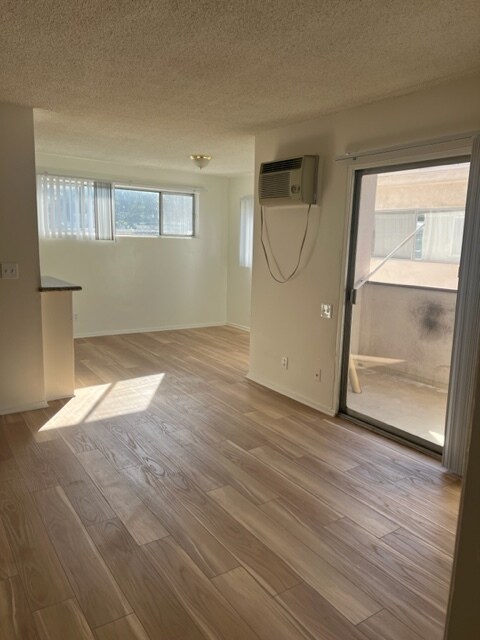 Photo - 2157 Vine St Unidad 15