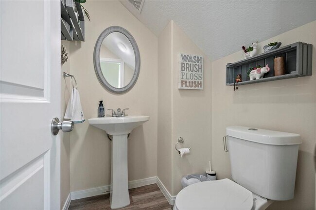 Photo - 15316 Coaltown Rd