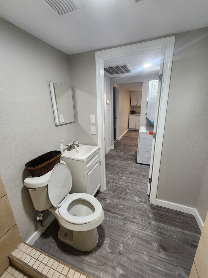 Photo - 4909 1/2 Hoffman St