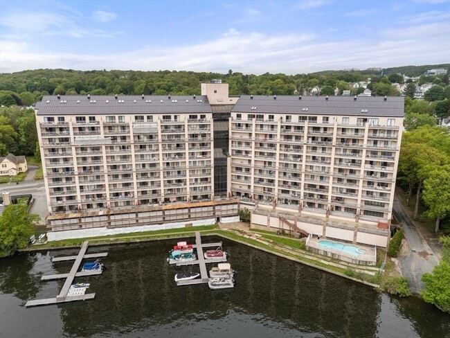 Building Photo - 65 Lake Ave Unit 1003