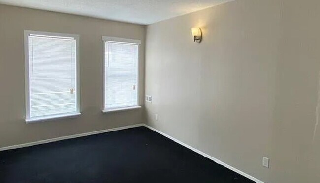 Photo - 2700 Al Lipscomb Way Unit #2700