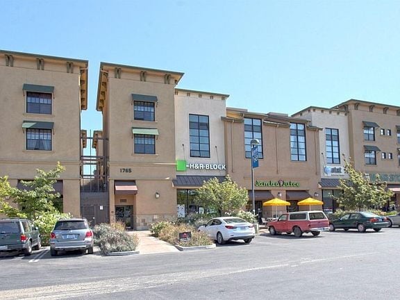 Building Photo - "Chic 1-Bedroom Retreat in Palo Alto with ...