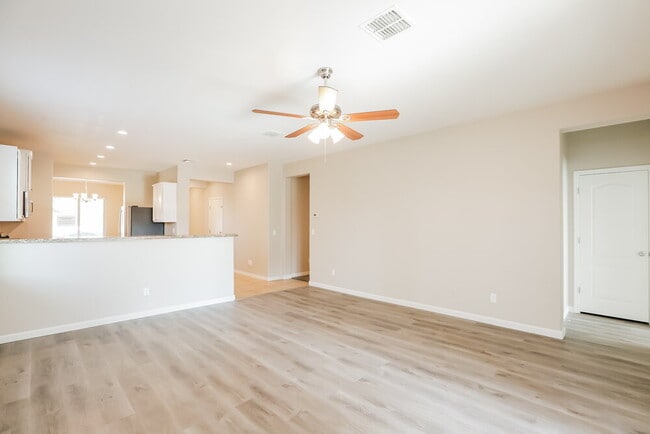 Photo - 4887 S 245th Ln